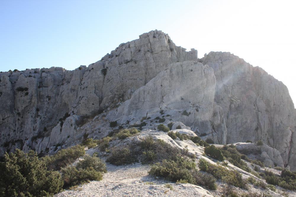 la Grande Candelle : vue près du Col de la Candelle : les profils des faces Nord du Candelon, en premier plan, et de la Grande Candelle derrière