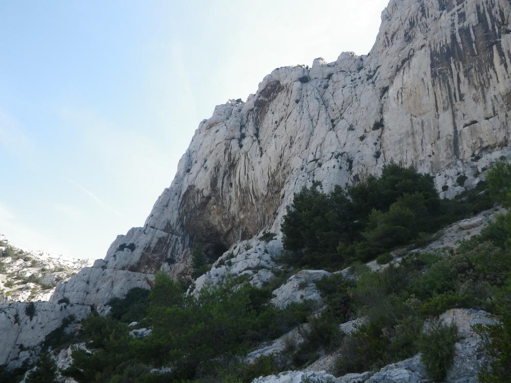 Grotte de l'Ermite : le Rocher de St-Michel et la Grotte de l'Ermite